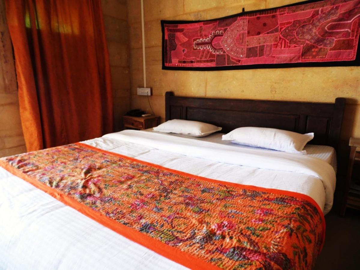 Hotel Heera Court Jaisalmer Esterno foto